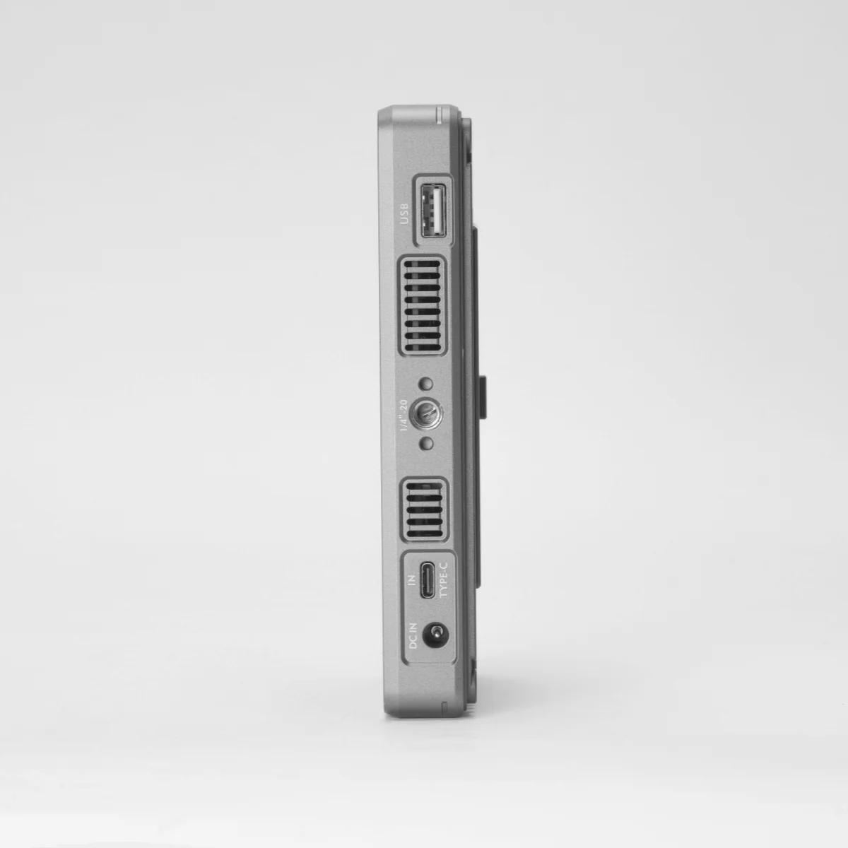 Monitor de câmera Viltrox DC-X FHD 2000 Nits de 6 polegadas Monitor de câmera Viltrox DC X FHD 2000 Nits de 6 polegadas5